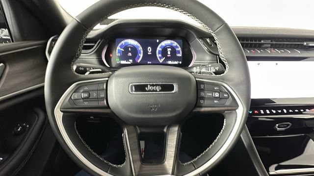 New 2026 Jeep Grand Cherokee L Limited w/ Luxury Tech Group II AWD/4WD image 23