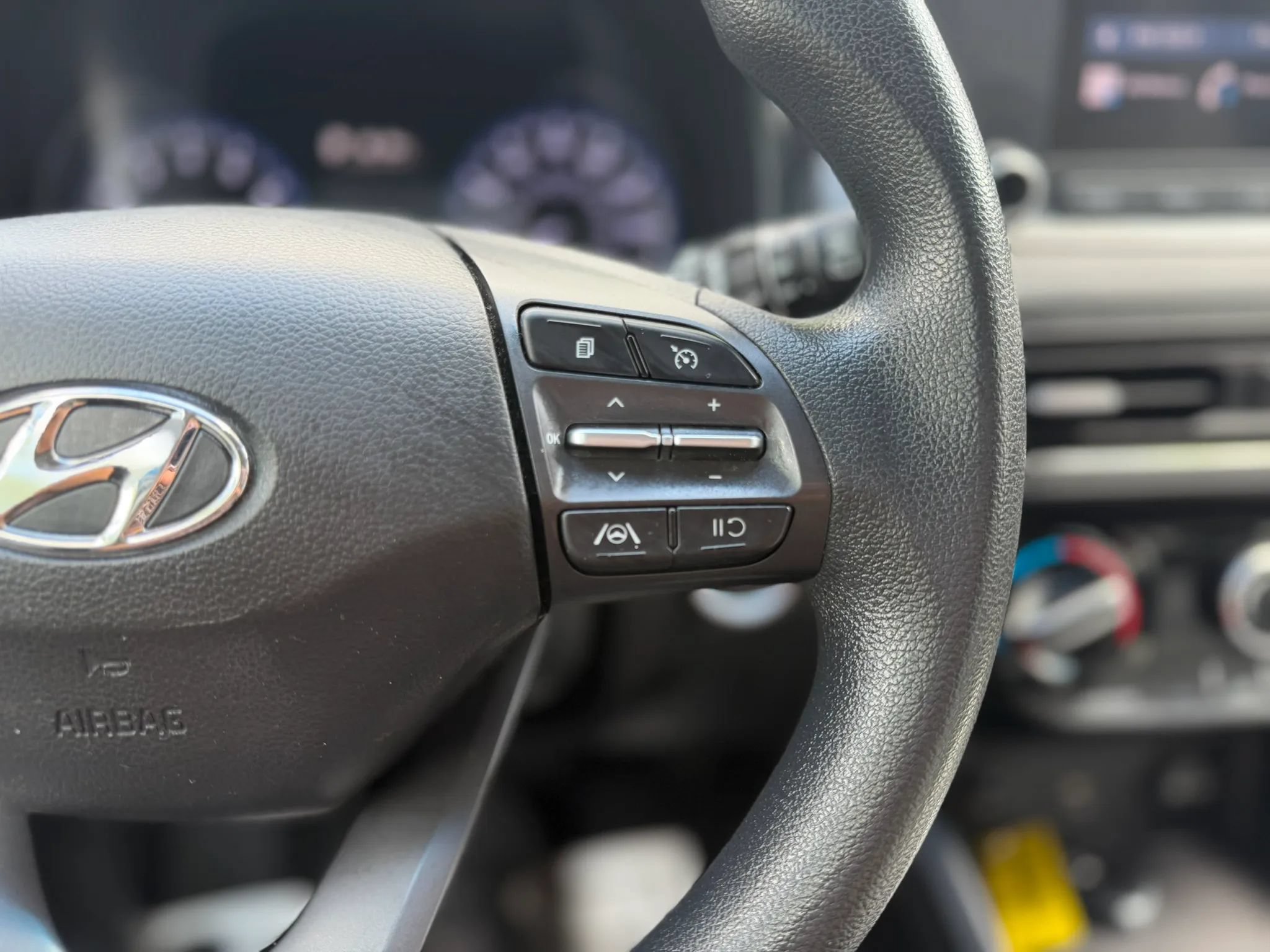 Used 2022 Hyundai Kona SEL FWD image 20