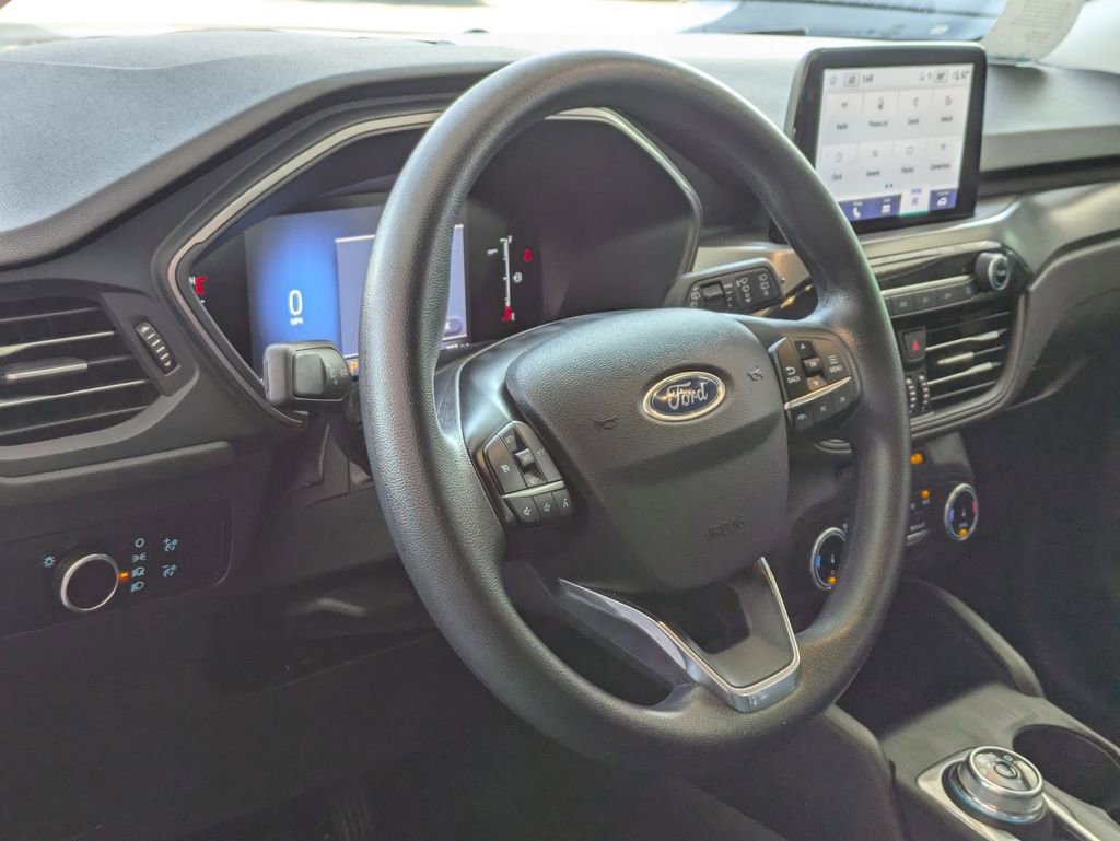 Used 2025 Ford Escape Active image 14