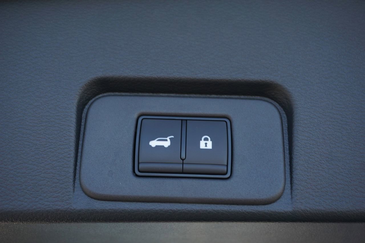 Certified 2025 Nissan Rogue Platinum w/ Platinum Premium Package image 14