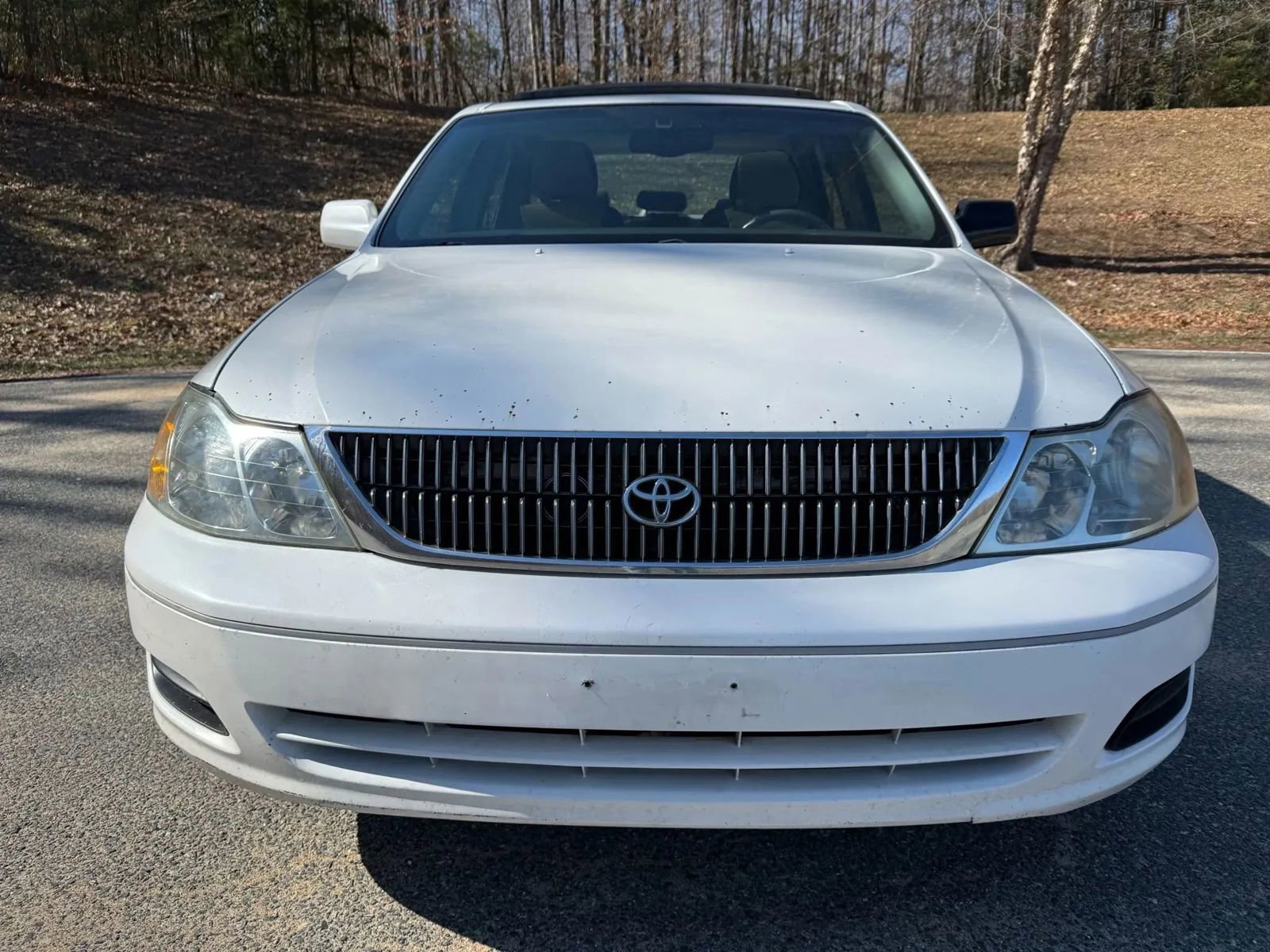 Used 2001 Toyota Avalon XL FWD image 2