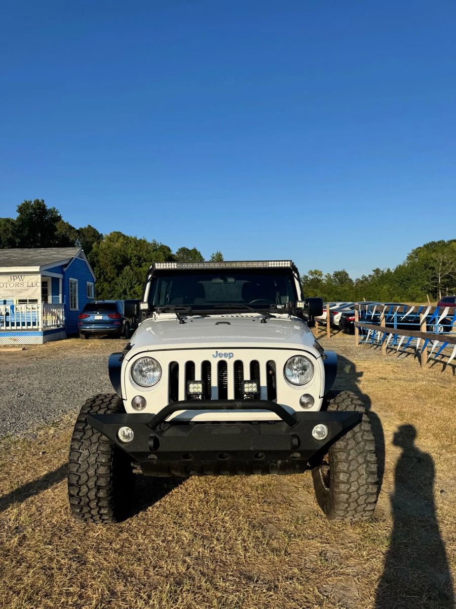 Used 2017 Jeep Wrangler Unlimited Sport w/ Connectivity Group image 2