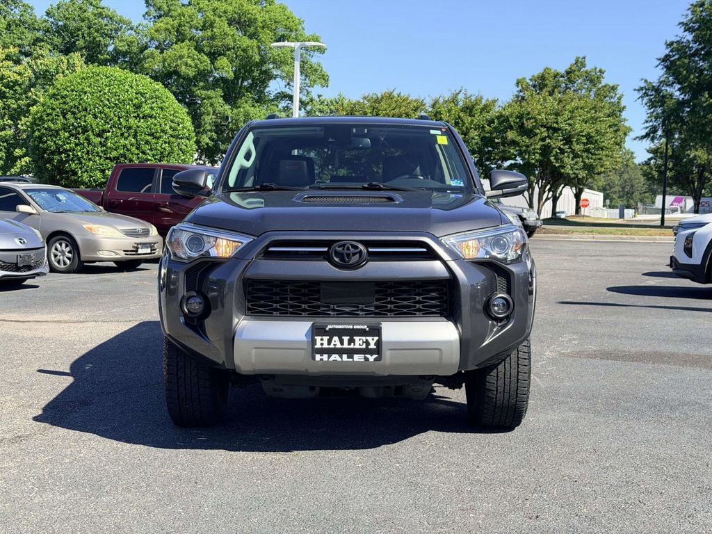 Used 2020 Toyota 4Runner TRD Off-Road Premium w/ Moonroof Package AWD/4WD image 6