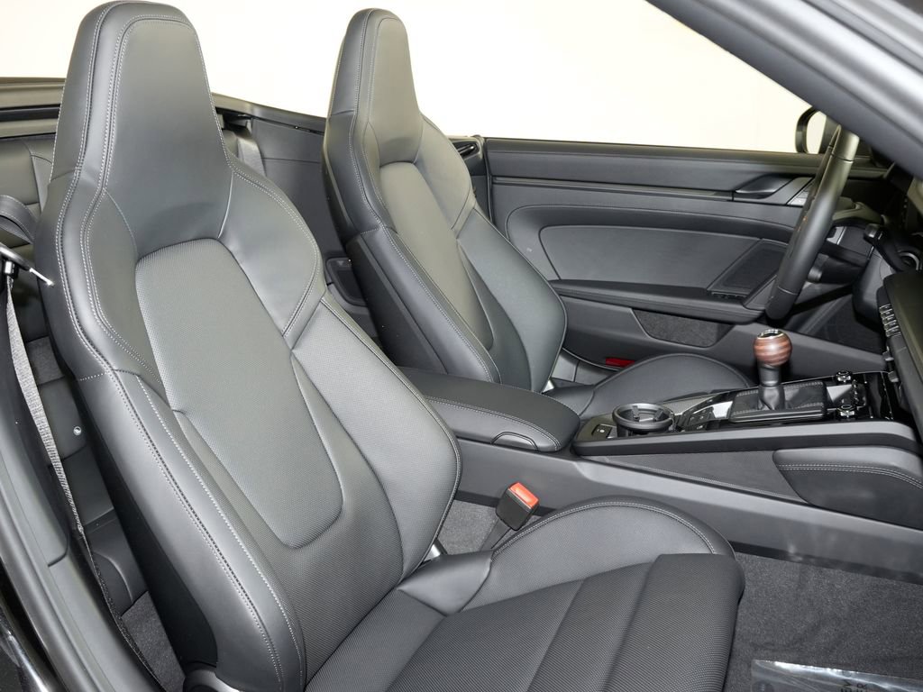 New 2026 Porsche 911 Carrera T image 22