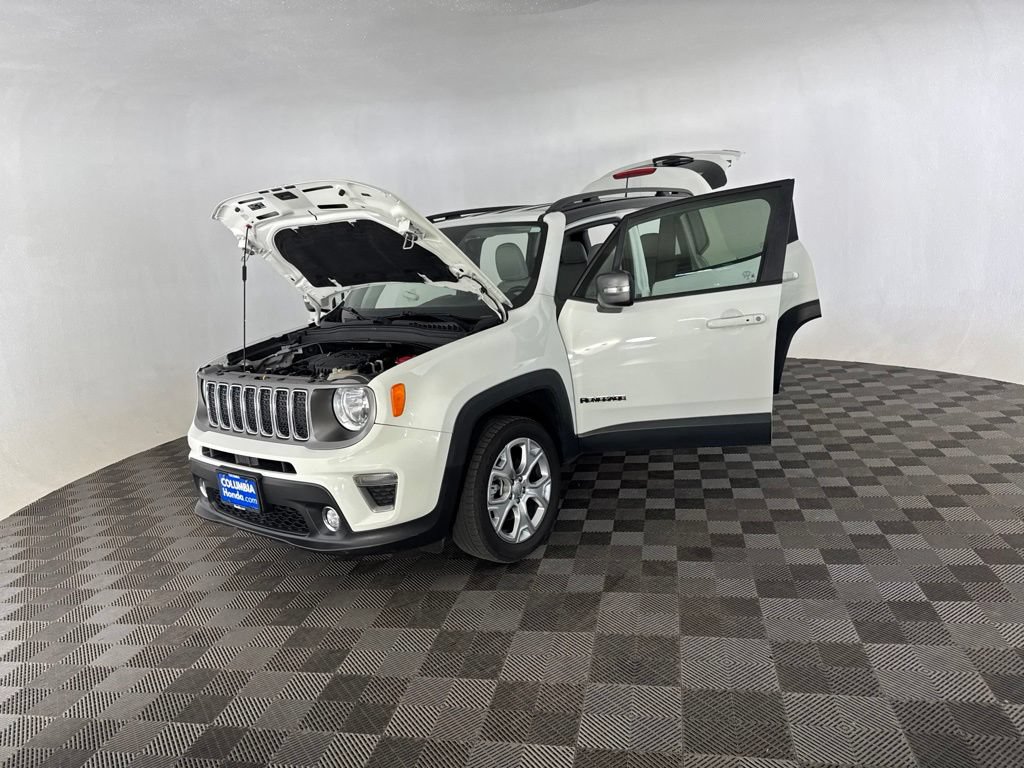 Used 2020 Jeep Renegade Limited w/ UConnect 8.4 Nav Group AWD/4WD image 11