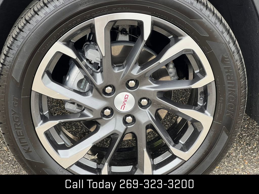 Certified 2024 GMC Terrain SLT w/ Infotainment Package II image 8