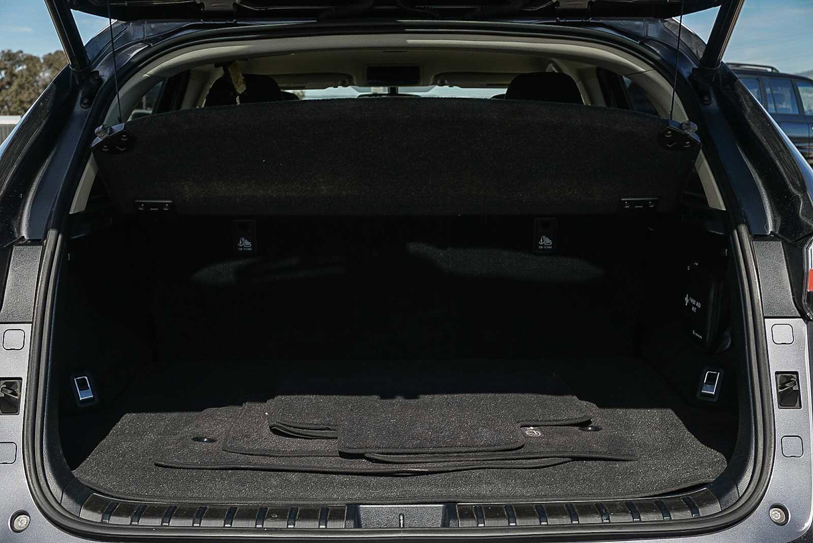 Used 2017 Lexus NX 200t FWD image 25