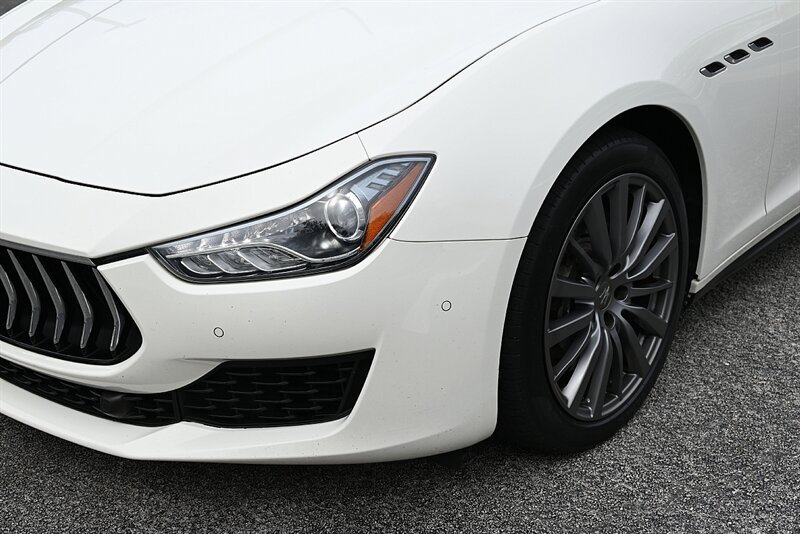 Used 2019 Maserati Ghibli S Q4 image 12