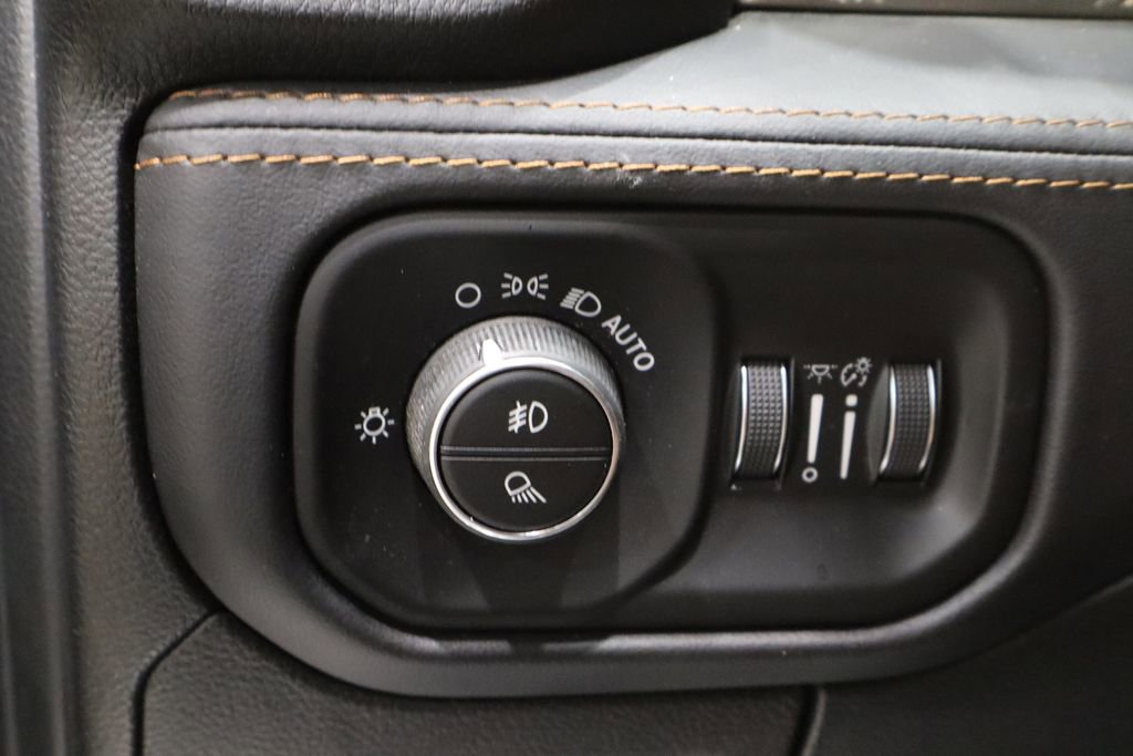 Used 2022 RAM 1500 Limited w/ Body Color Bumper Group image 17