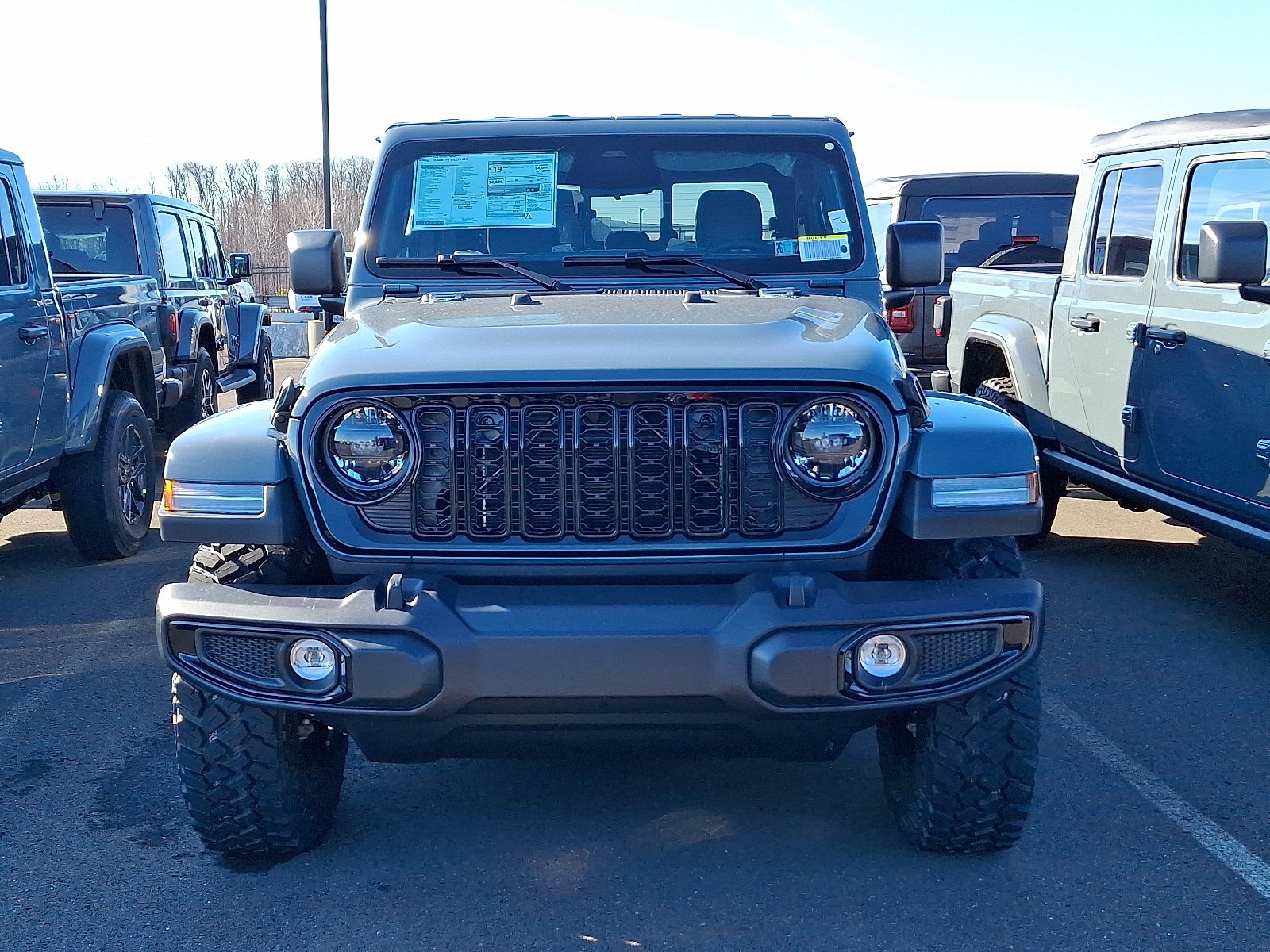 New 2026 Jeep Gladiator Sport AWD/4WD image 2