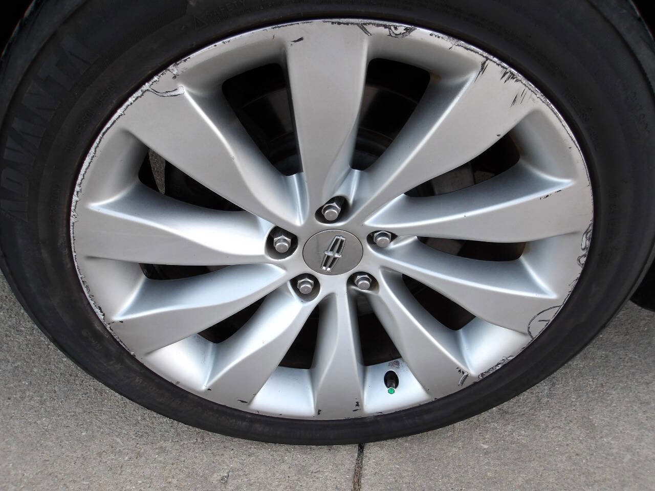 Used 2014 Lincoln MKS image 55