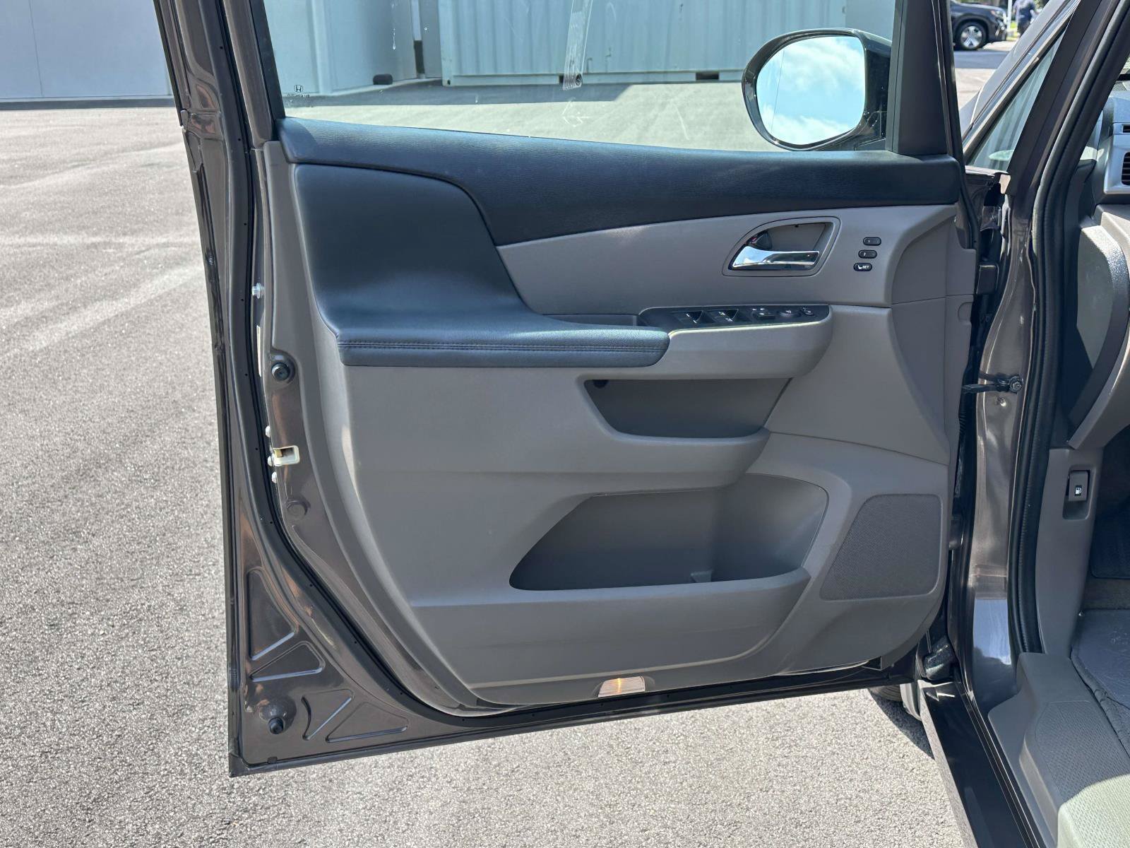 Used 2016 Honda Odyssey Touring image 5