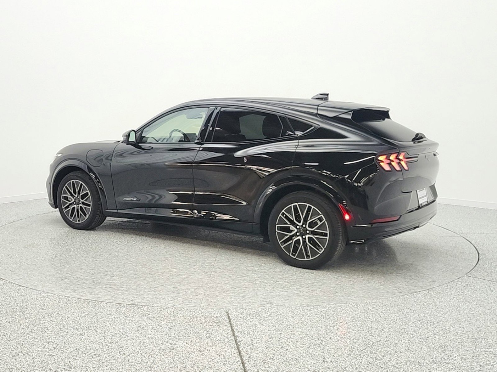 Used 2024 Ford Mustang Mach-E Premium RWD image 8