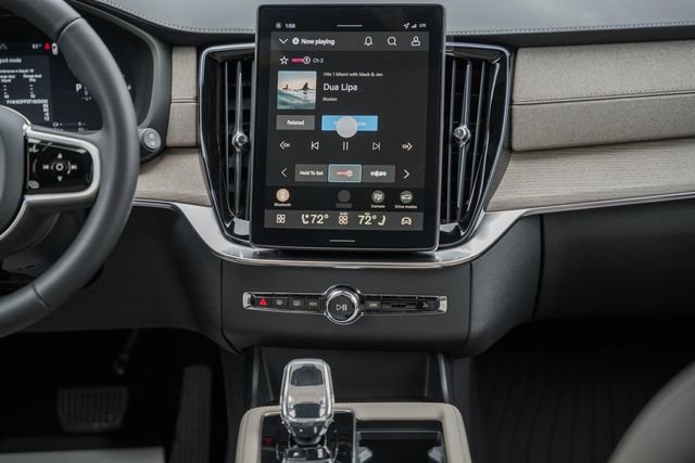 New 2026 Volvo XC90 T8 Ultra w/ Protection Package Premier image 21