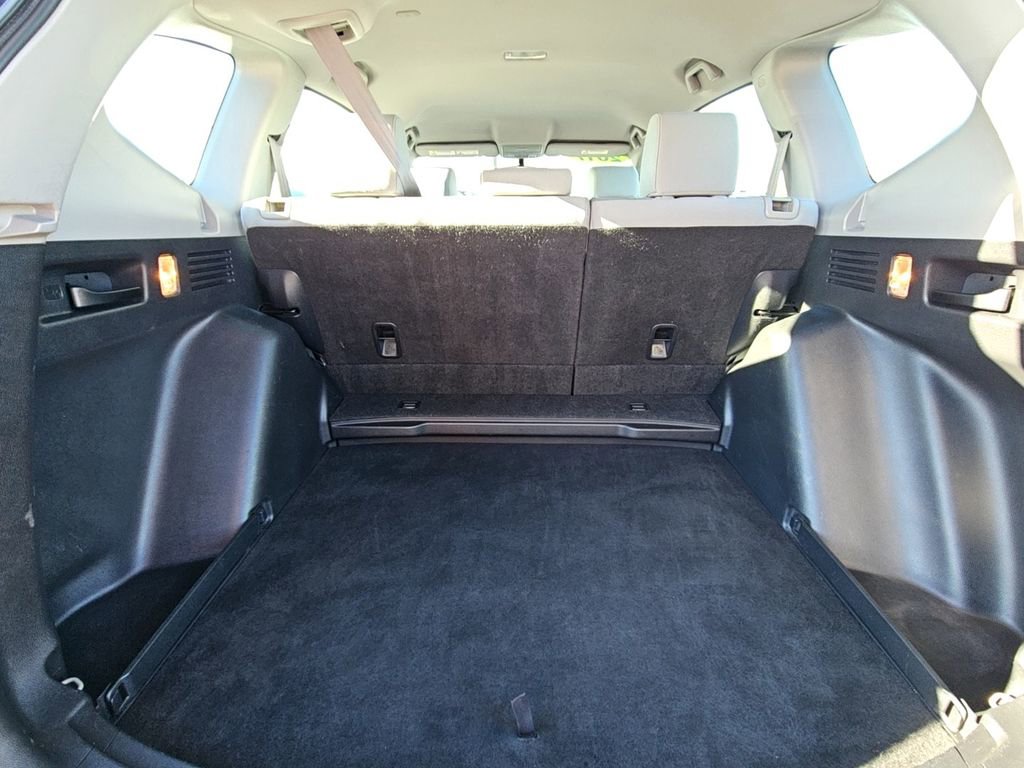Used 2017 Honda CR-V LX image 14