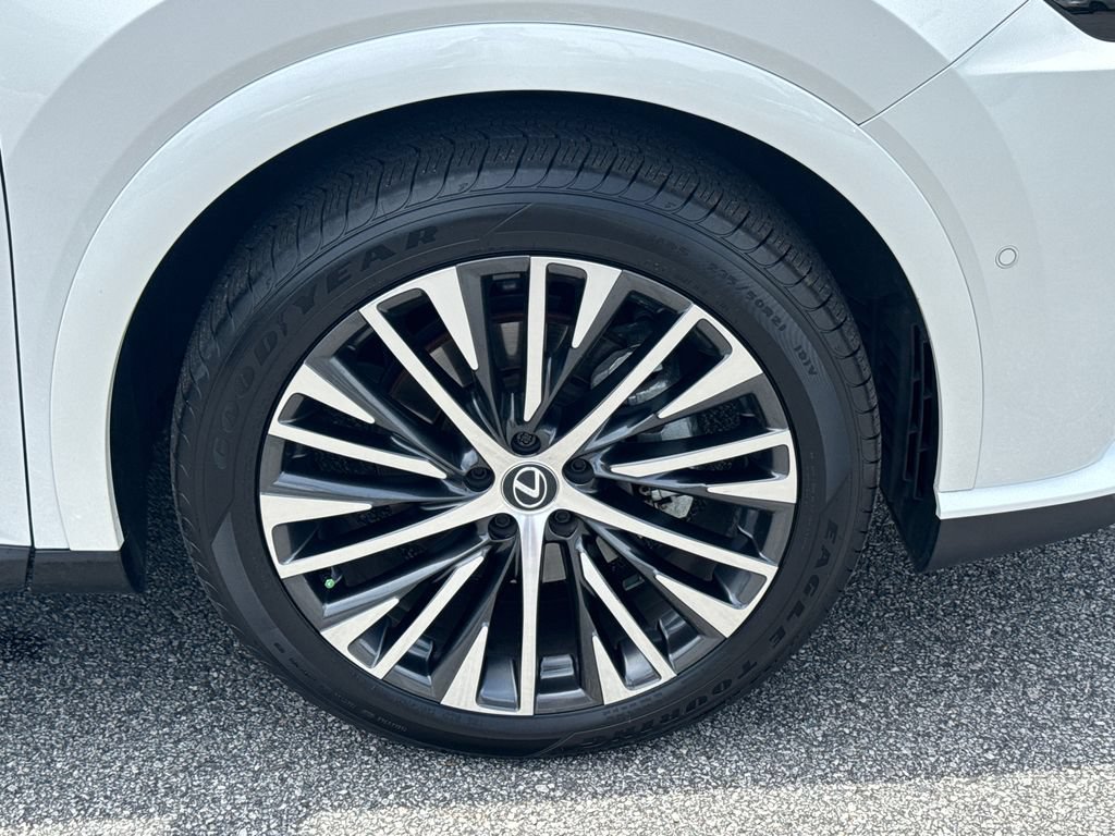 Used 2024 Lexus RX 350 Premium Plus w/ Convenience Package FWD image 12