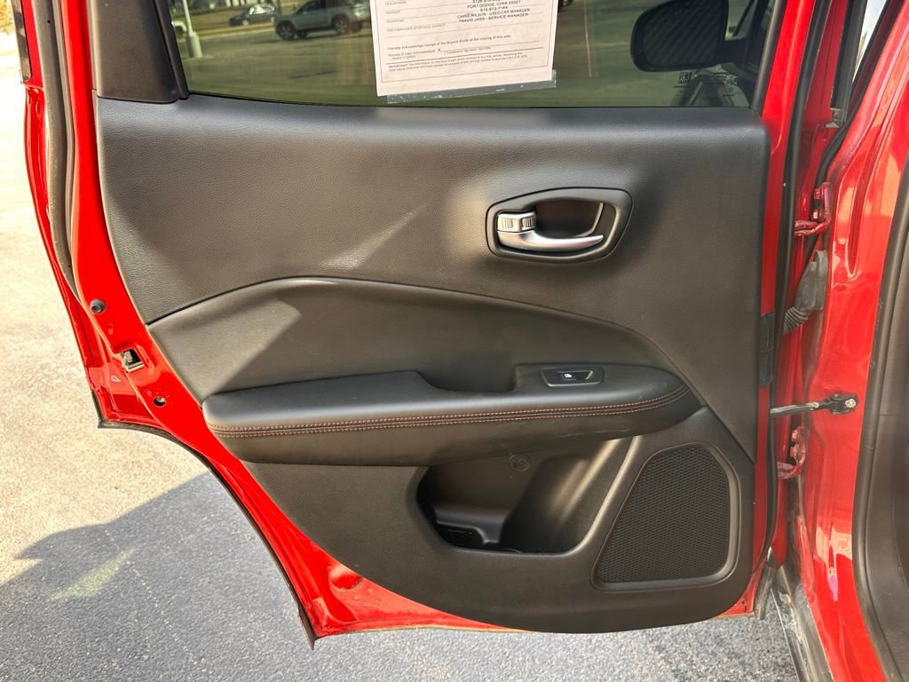 Used 2020 Jeep Compass Trailhawk w/ Cold Weather Group image 15