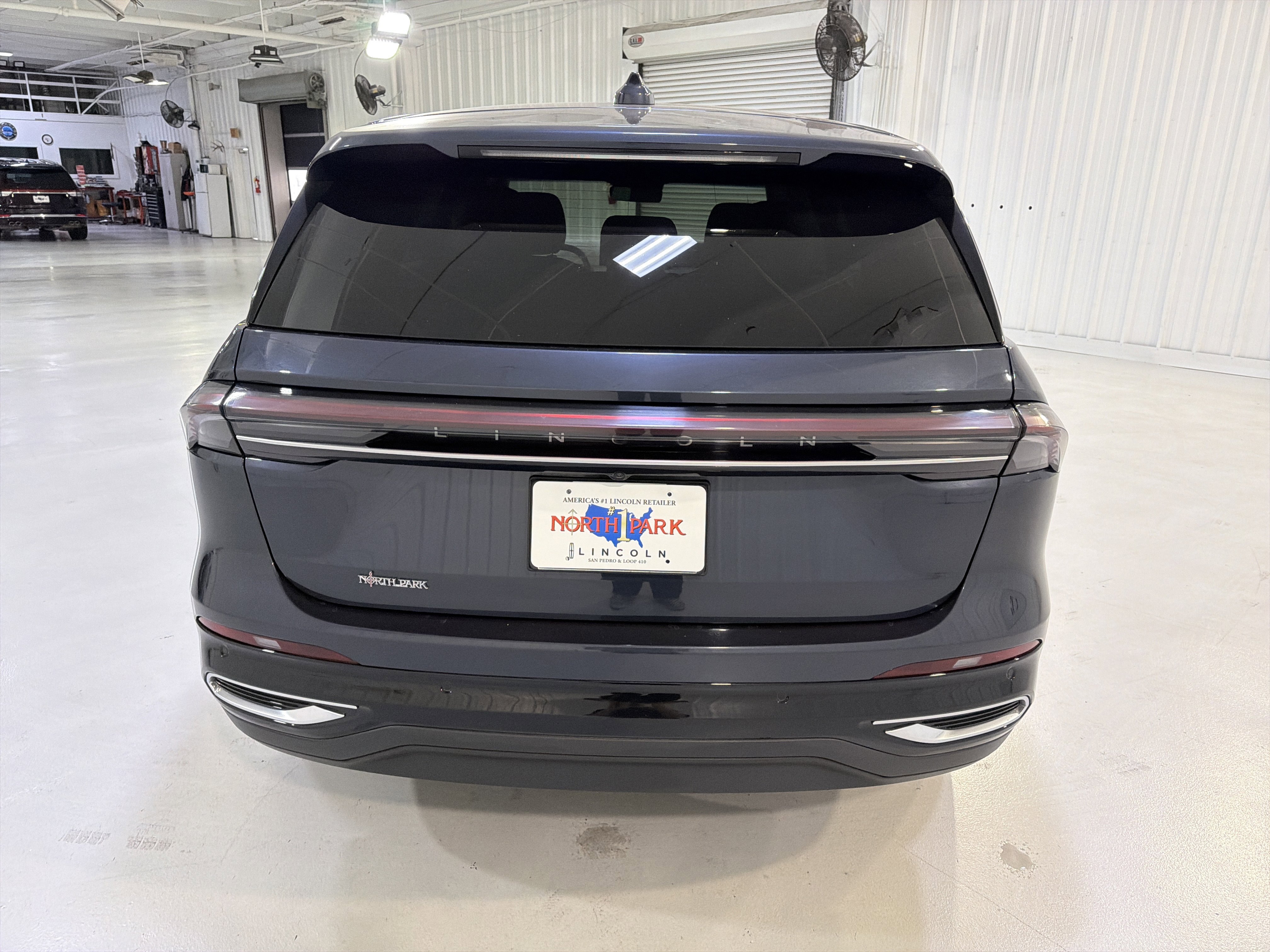 Used 2022 Lincoln Corsair Reserve w/ Equipment Group 201A AWD/4WD image 4