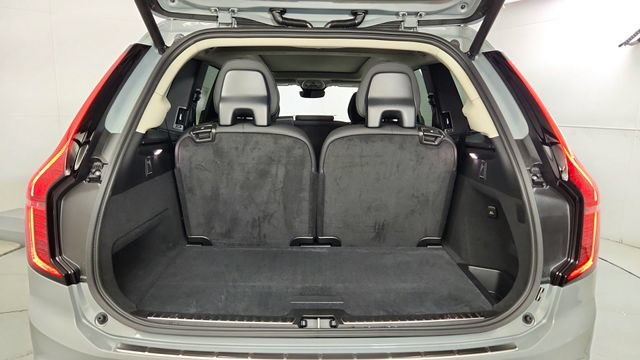 New 2026 Volvo XC90 B6 Plus w/ Protection Package Premier AWD/4WD image 41