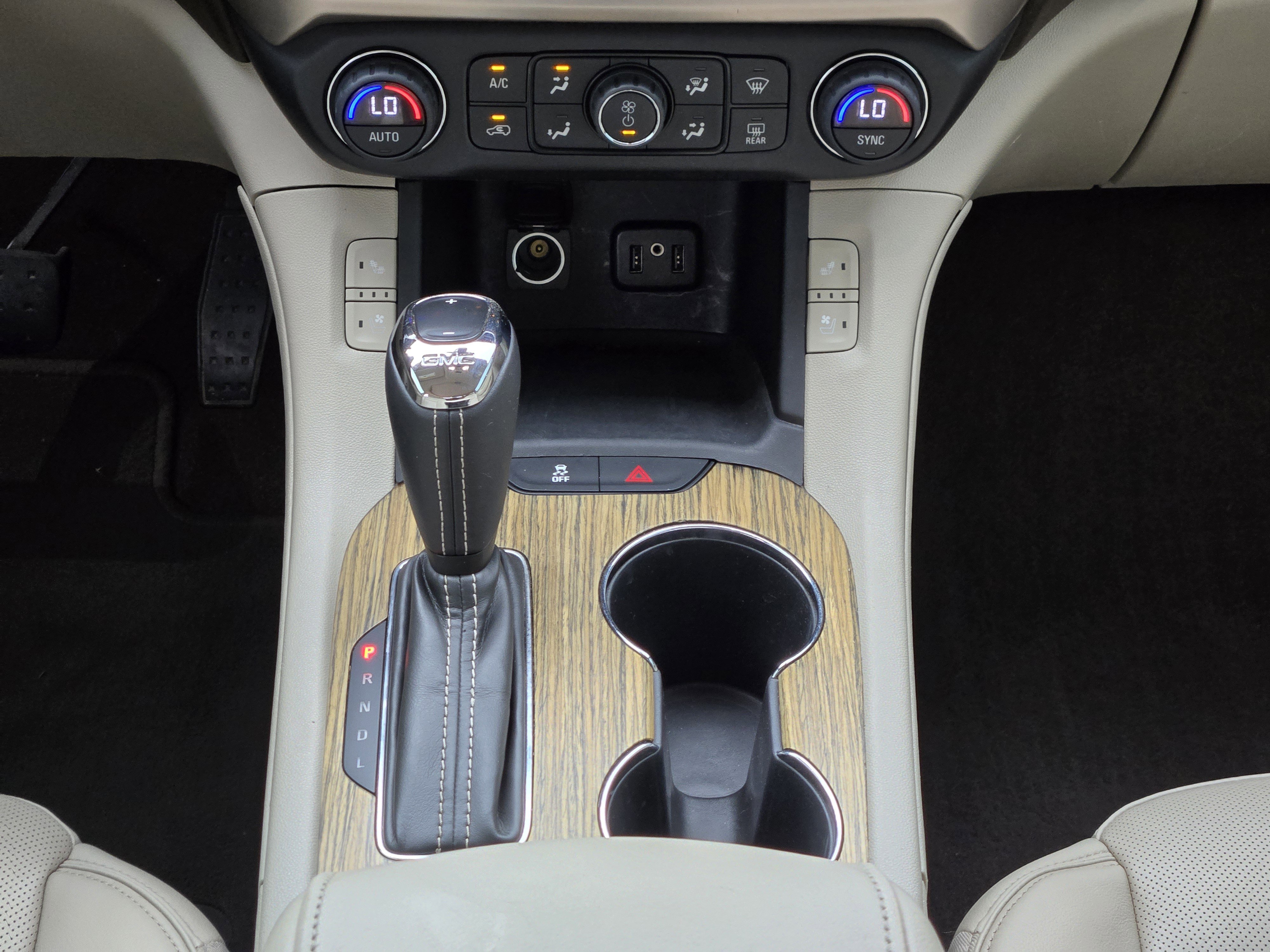 Used 2017 GMC Acadia Denali w/ Technology Package image 13