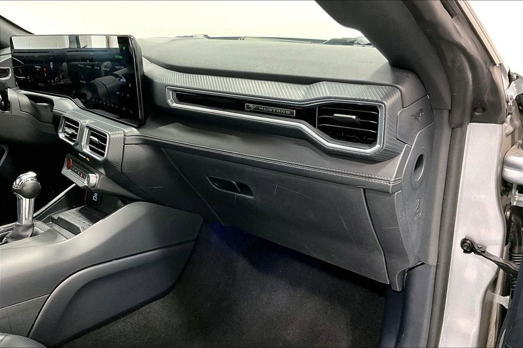 Used 2024 Ford Mustang Premium image 19