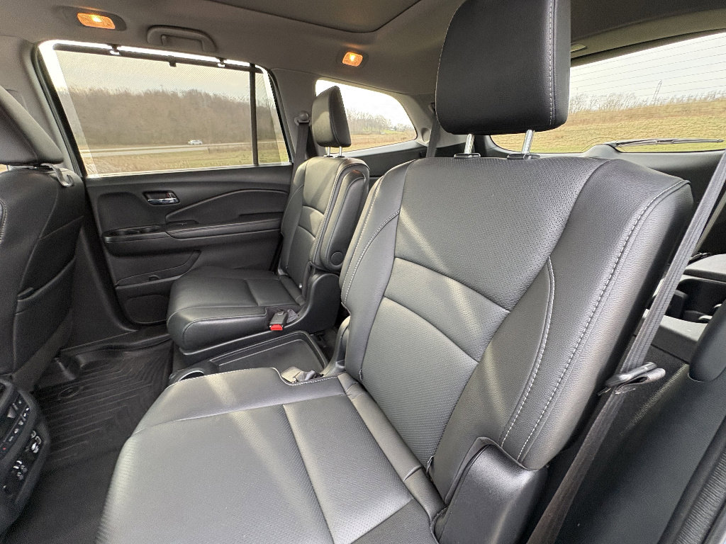 Used 2022 Honda Pilot Elite image 21