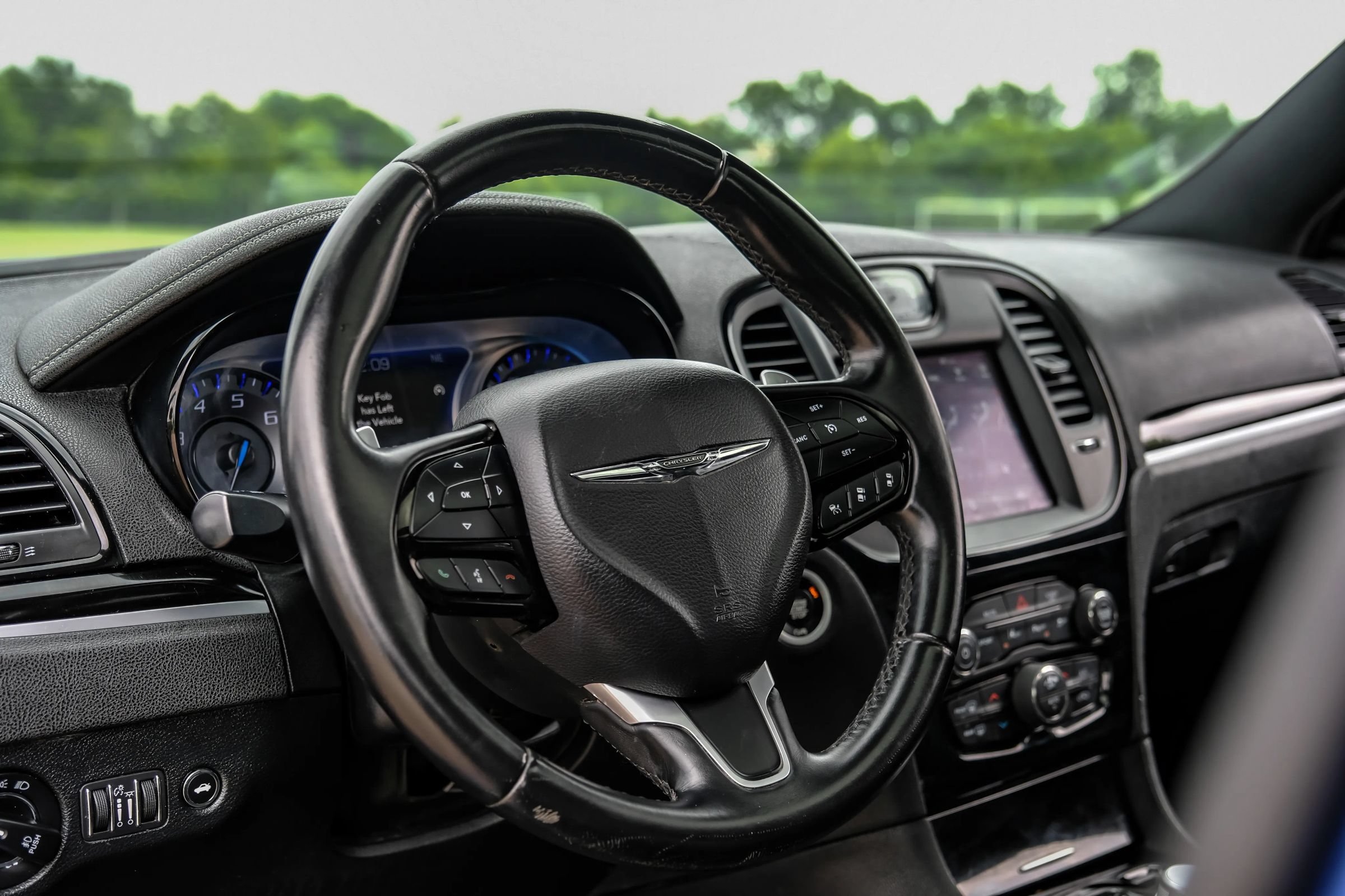 Used 2018 Chrysler 300 S w/ 300S Premium Group RWD image 19