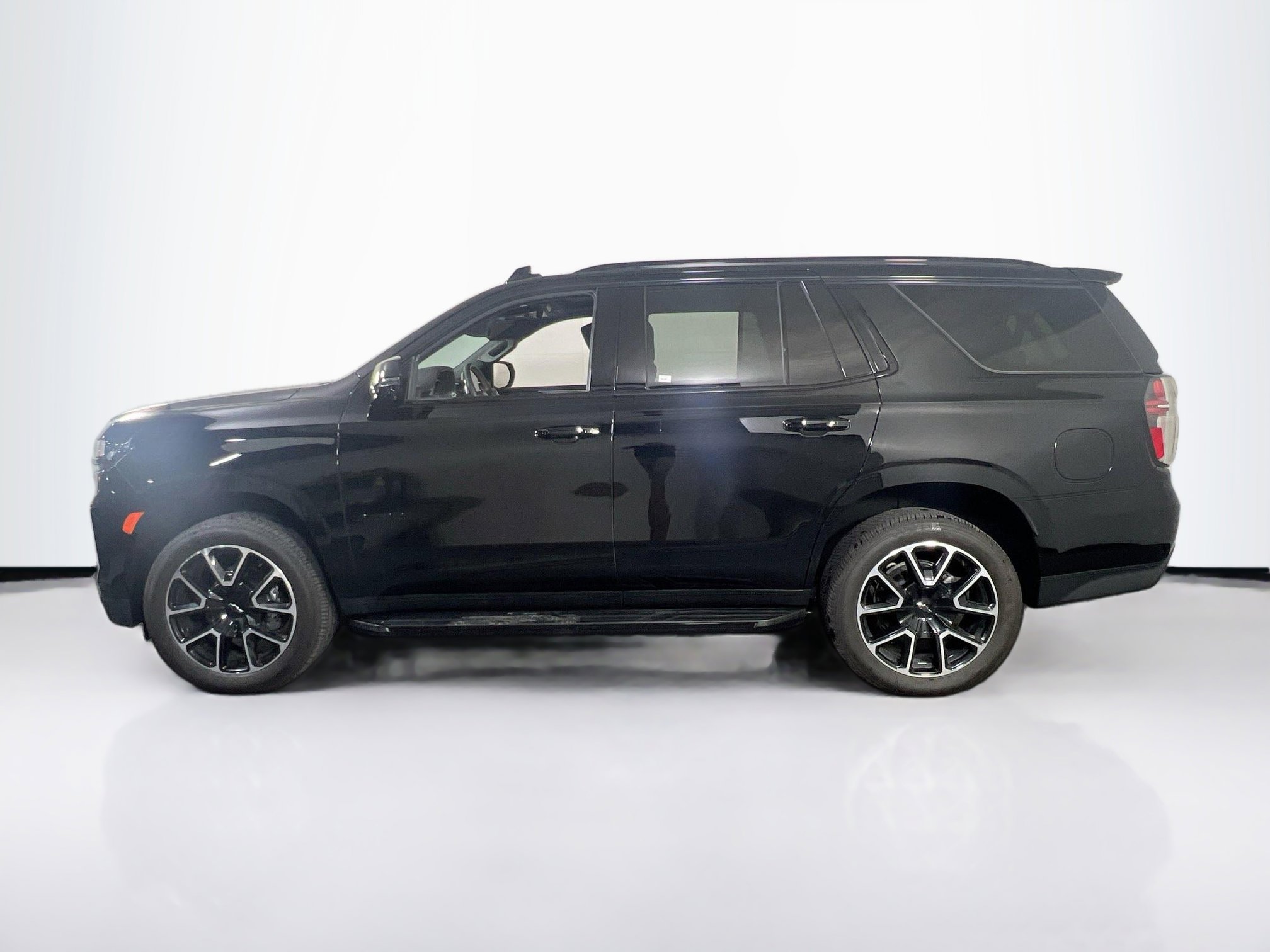 Used 2024 Chevrolet Tahoe RST w/ Luxury Package image 8