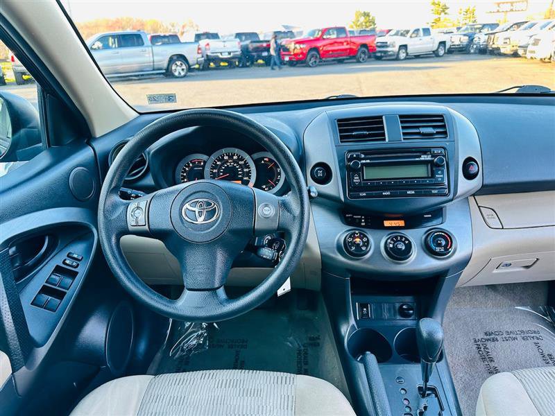 Used 2012 Toyota RAV4 4WD image 27