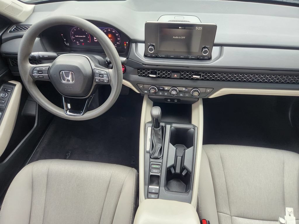 Used 2023 Honda Accord EX image 14