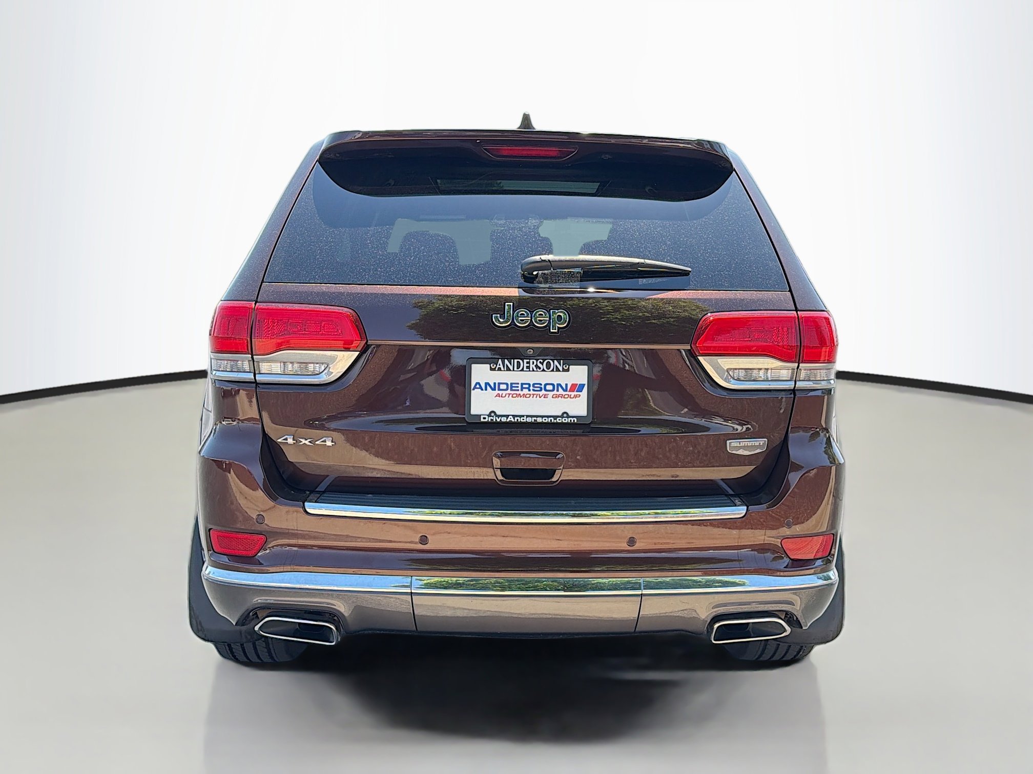 Used 2015 Jeep Grand Cherokee Summit AWD/4WD image 16