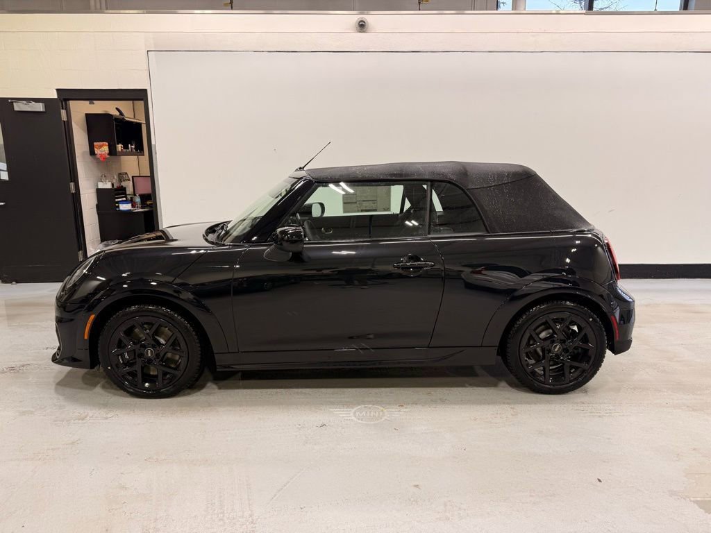 New 2026 MINI Cooper S image 2