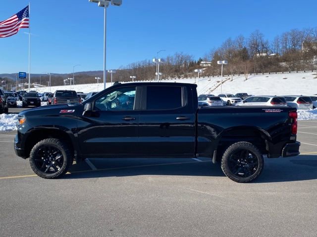Used 2024 Chevrolet Silverado 1500 Custom Trail Boss image 2