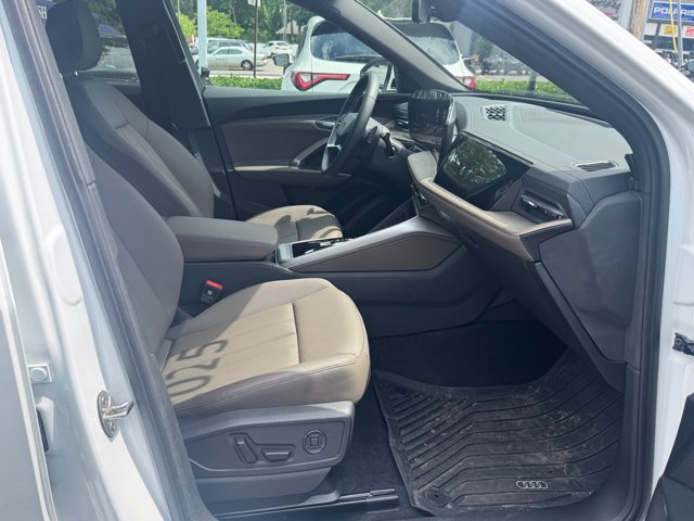 Used 2025 Audi Q5 Premium w/ Convenience Package AWD/4WD image 28