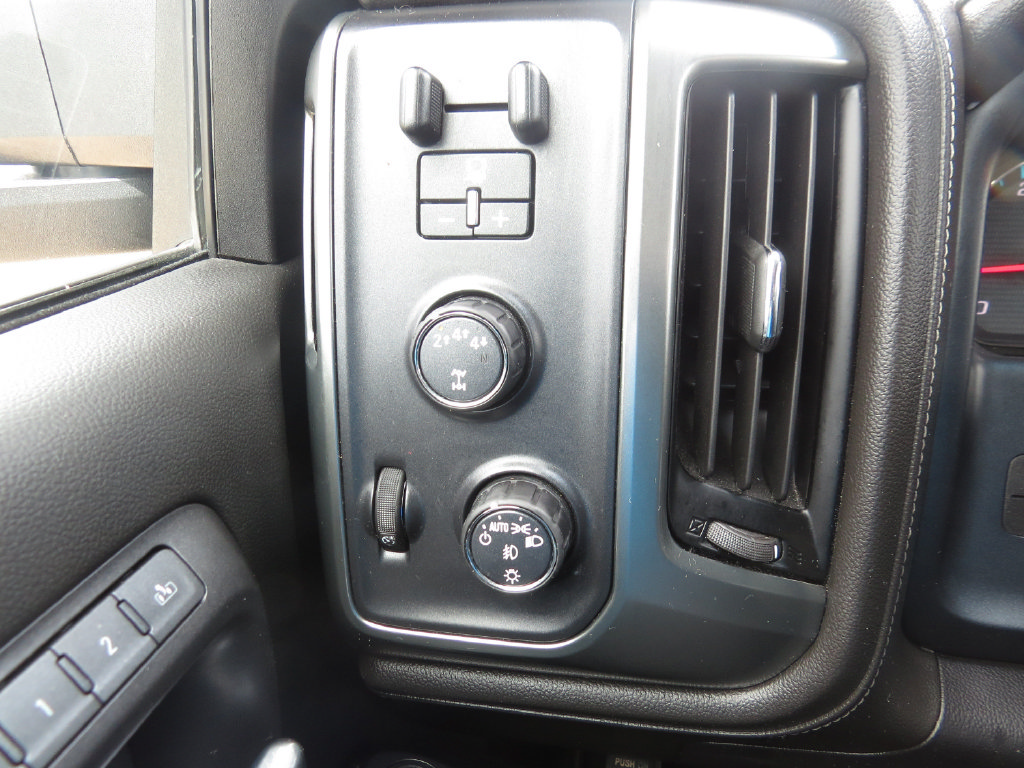 Certified 2019 Chevrolet Silverado 2500 LTZ w/ Duramax Plus Package AWD/4WD image 25
