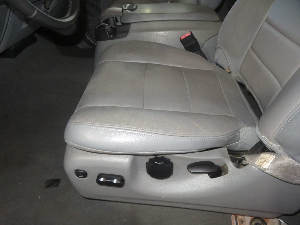 Used 2007 Ford F250 Lariat RWD image 19