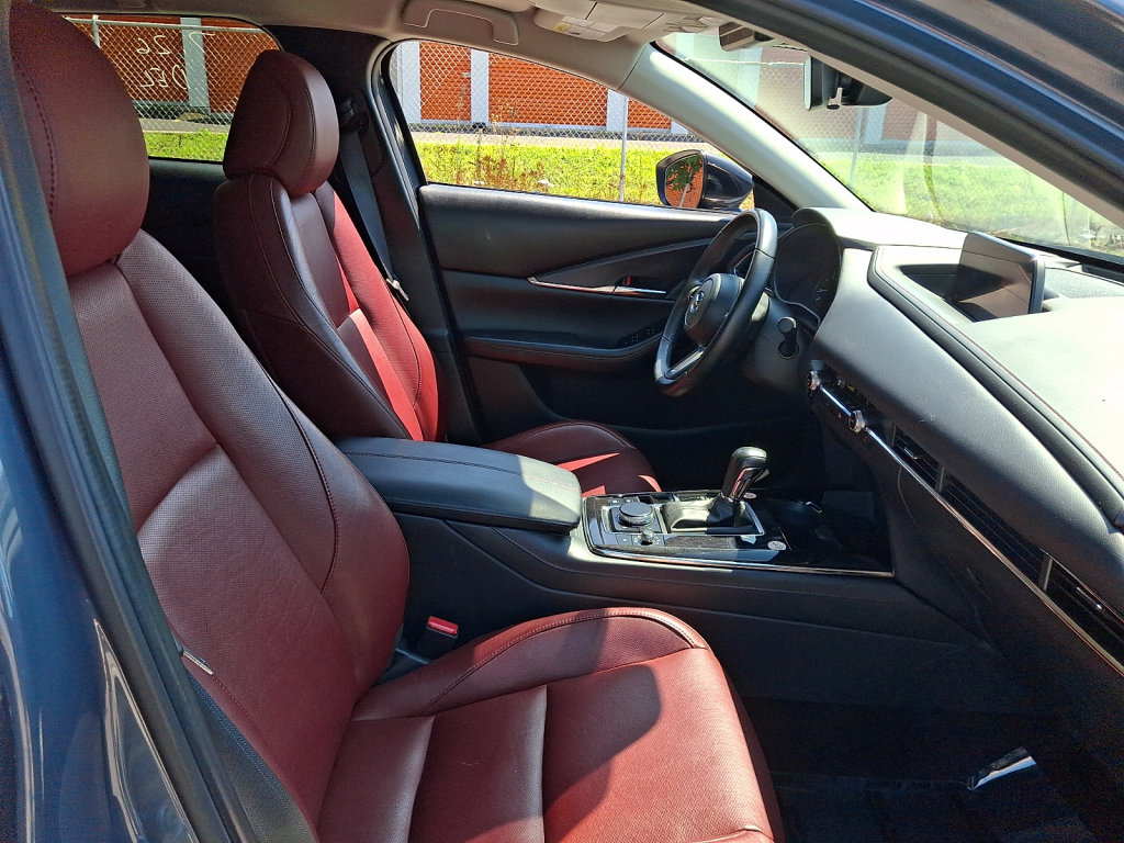 Used 2025 MAZDA CX-30 AWD 2.5 S w/ Preferred Package image 12