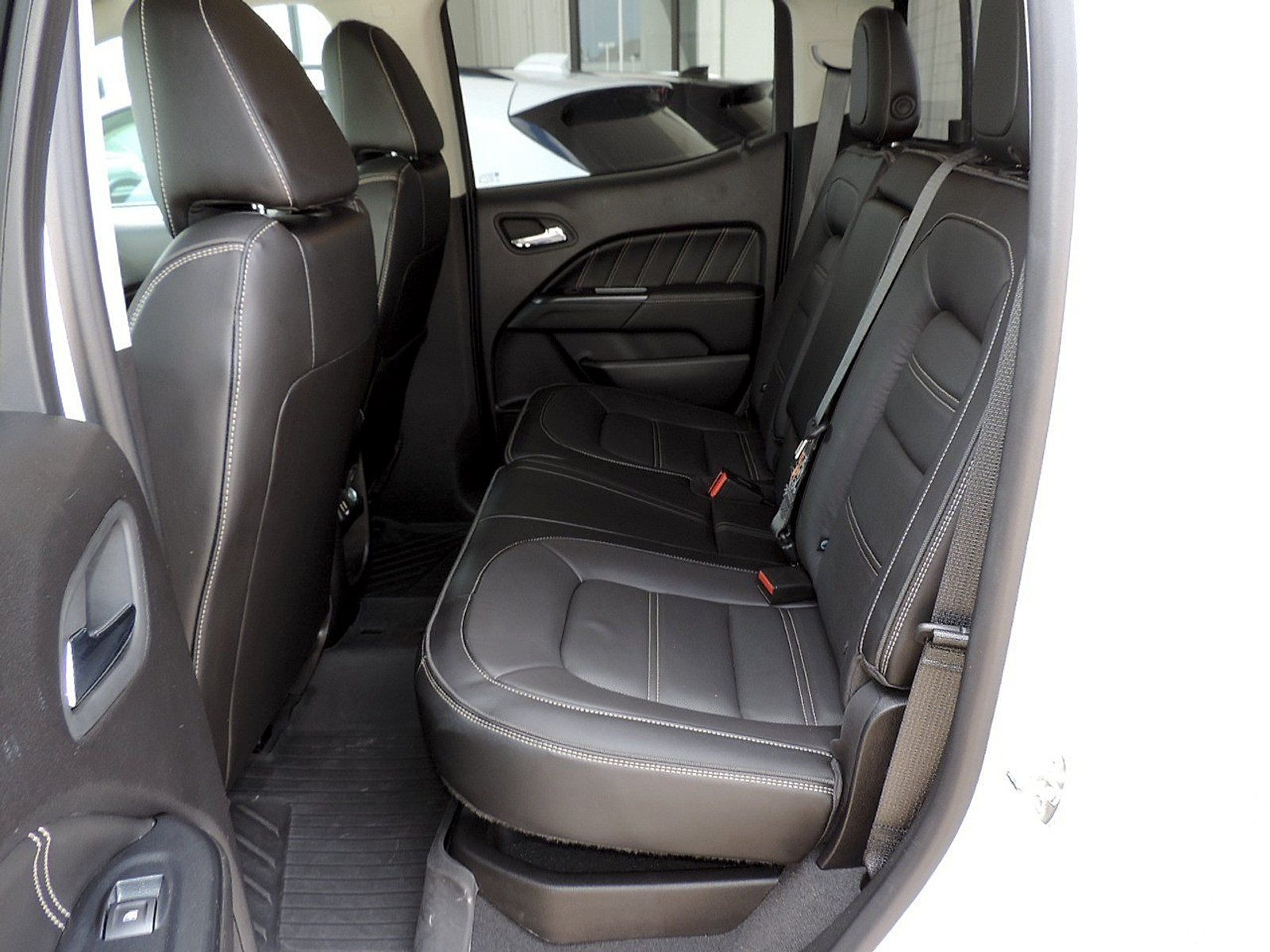 Certified 2021 GMC Canyon Denali RWD image 14