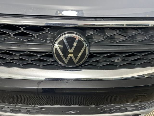 Used 2024 Volkswagen Taos SE image 9