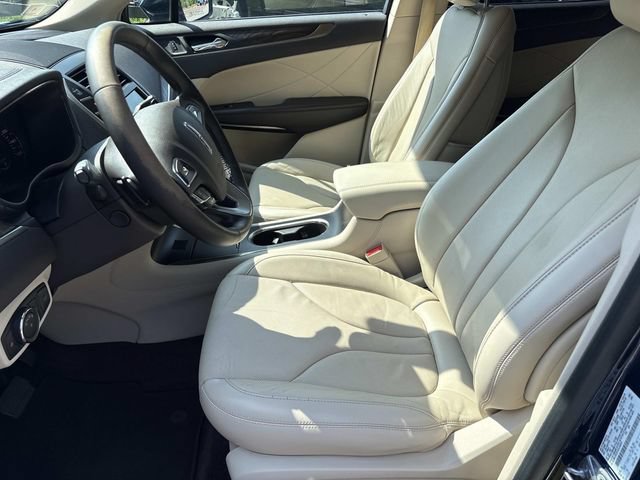 Used 2018 Lincoln MKC Reserve FWD image 27