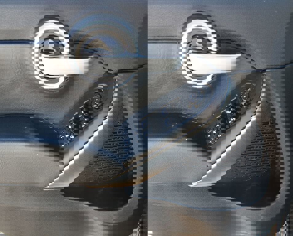 Used 2017 FIAT 500X Trekking image 24