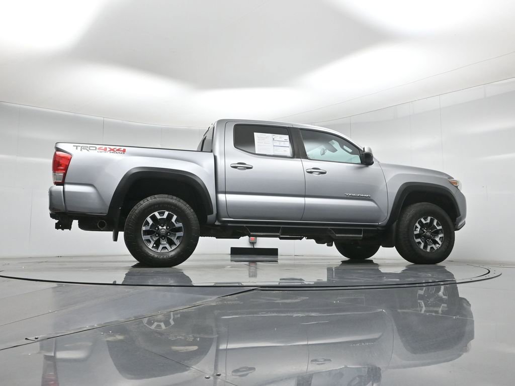 Used 2019 Toyota Tacoma TRD Off-Road w/ Technology Package AWD/4WD image 47