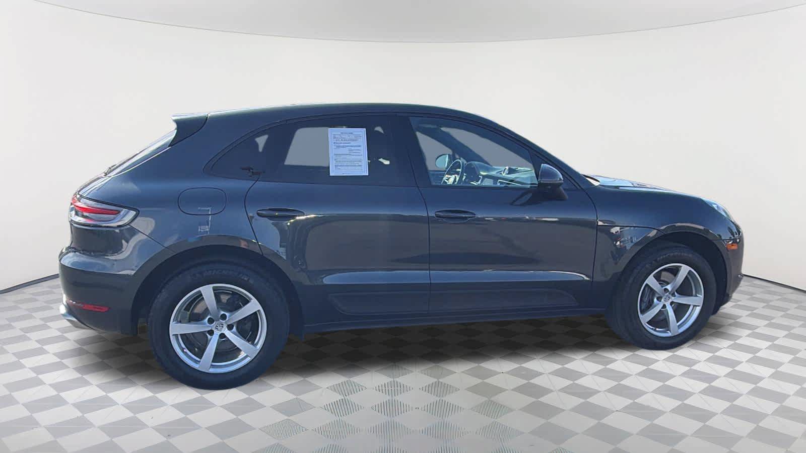 Used 2020 Porsche Macan AWD/4WD image 4