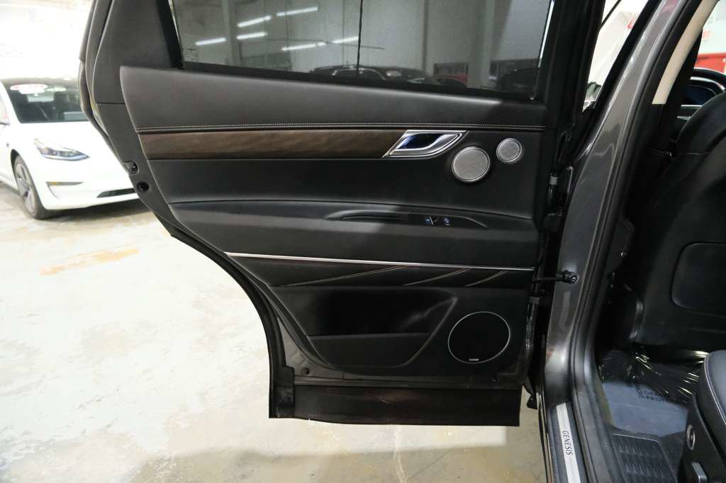 Used 2023 Genesis GV80 3.5T AWD/4WD image 23
