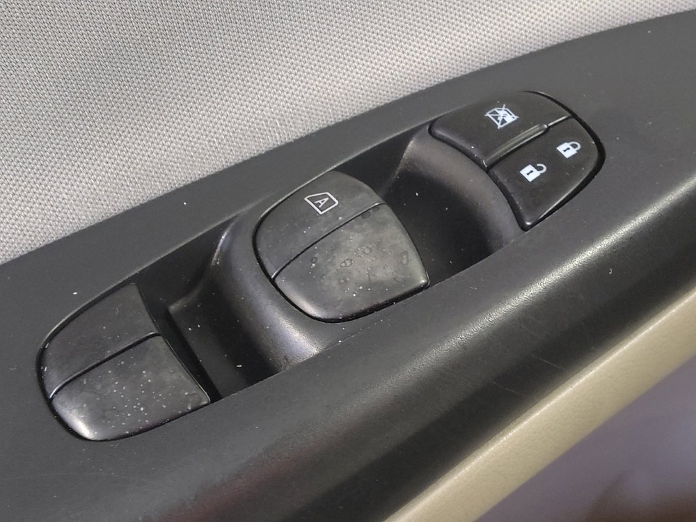 Used 2016 Nissan Sentra SV image 27