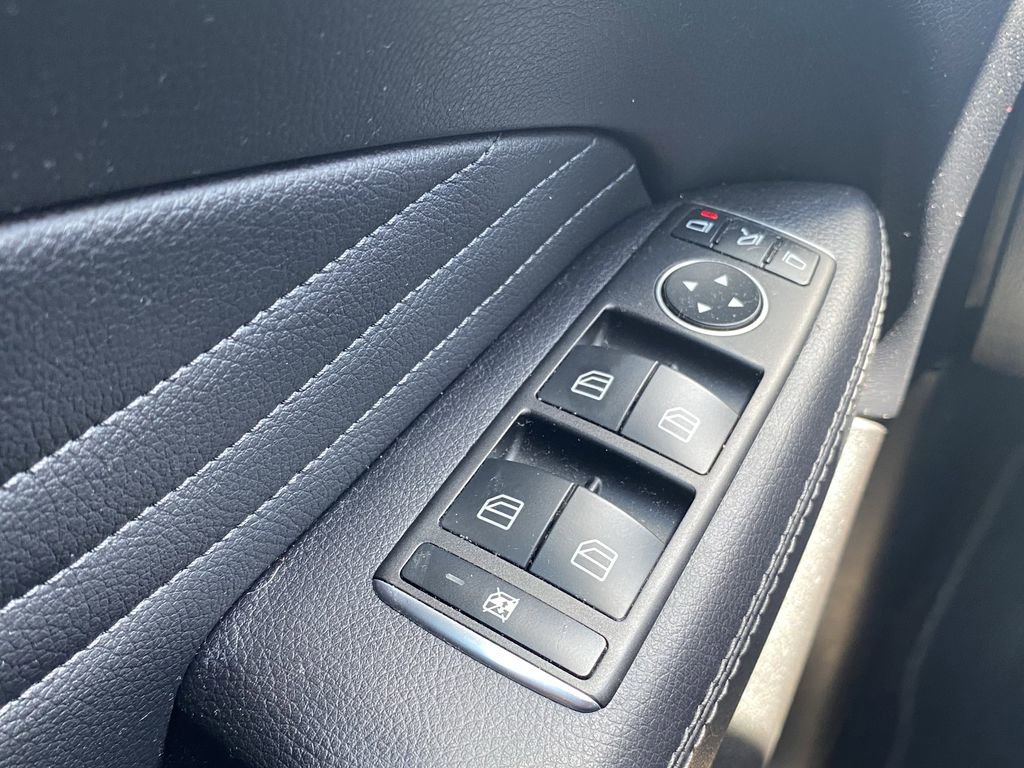 Used 2017 Mercedes-Benz GLE 350 4MATIC image 8