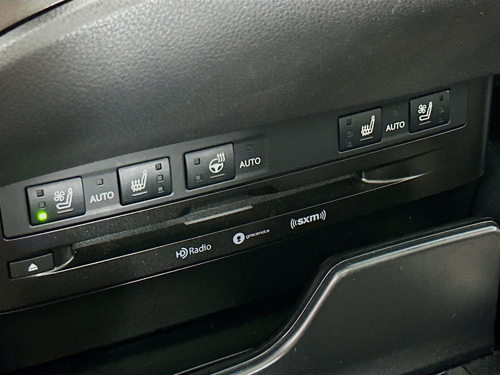 Used 2020 Lexus ES 300h w/ Premium Package FWD image 20