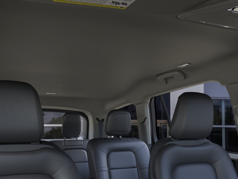 New 2026 Lincoln Aviator 2WD w/ Jet Appearance Package image 22
