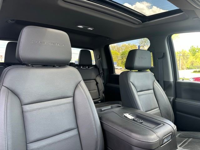 Used 2023 Chevrolet Silverado 1500 RST w/ Convenience Package II AWD/4WD image 9