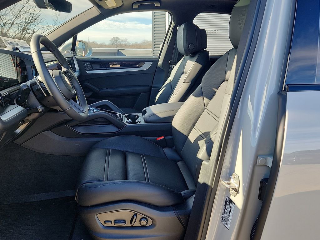 New 2026 Porsche Cayenne S image 5